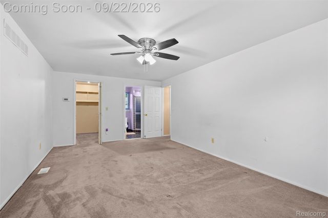 21430 Winchester Street, Southfield, MI 48076