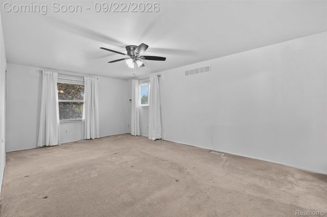 21430 Winchester Street, Southfield, MI 48076