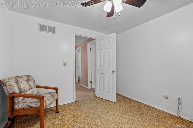21430 Winchester Street, Southfield, MI 48076