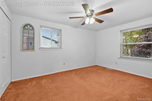 21430 Winchester Street, Southfield, MI 48076