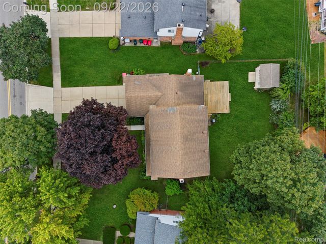 21430 Winchester Street, Southfield, MI 48076