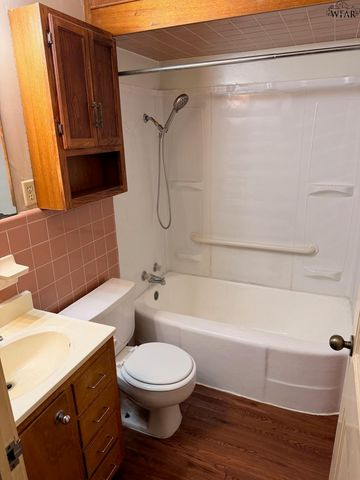 1652 DAYTON AVENUE, Wichita Falls, TX 76301