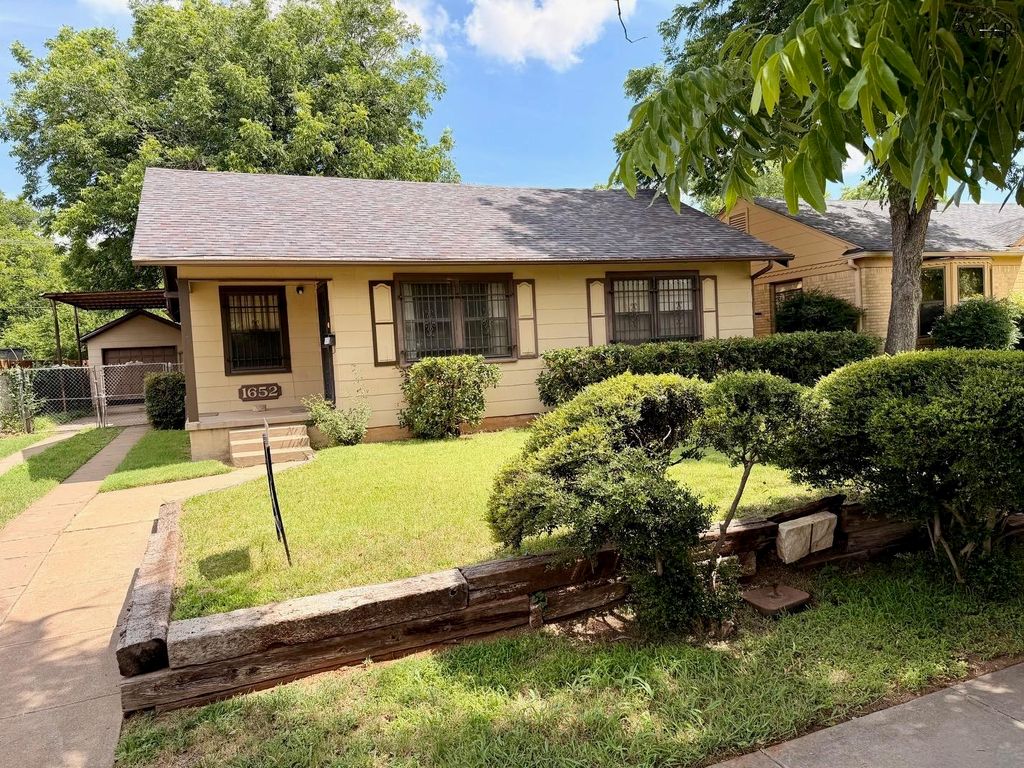 1652 DAYTON AVENUE, Wichita Falls, TX 76301