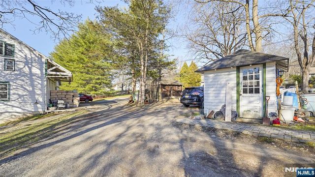 695 Ramapo Valley Road, Oakland, NJ 07436