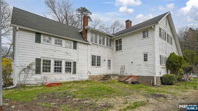 695 Ramapo Valley Road, Oakland, NJ 07436