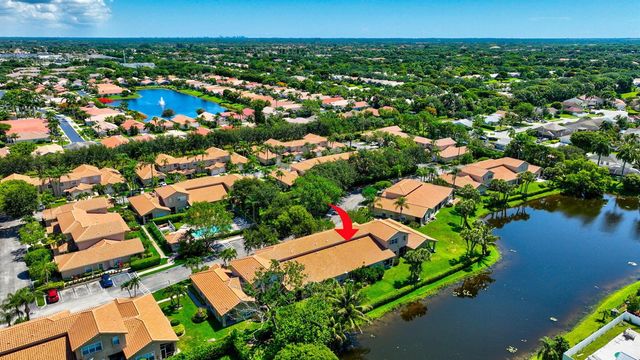 6374 Park Lake Circle, Boynton Beach, FL 33437
