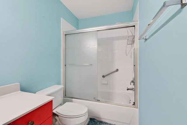 6374 Park Lake Circle, Boynton Beach, FL 33437