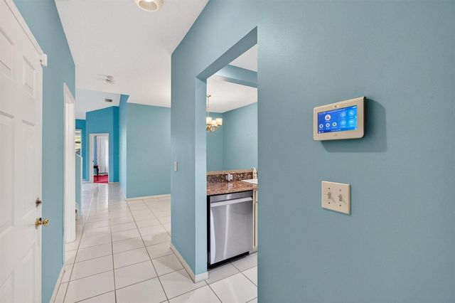 6374 Park Lake Circle, Boynton Beach, FL 33437