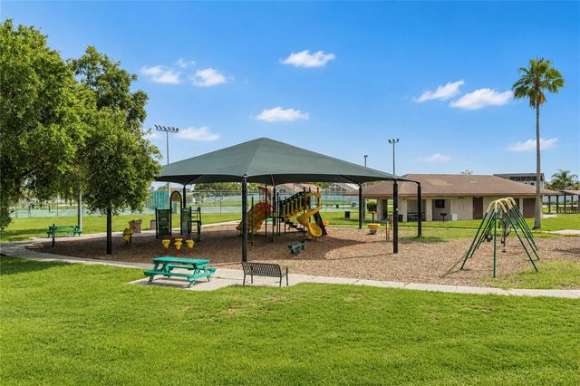 2039 SHANNON LAKES BOULEVARD, Kissimmee, FL 34743