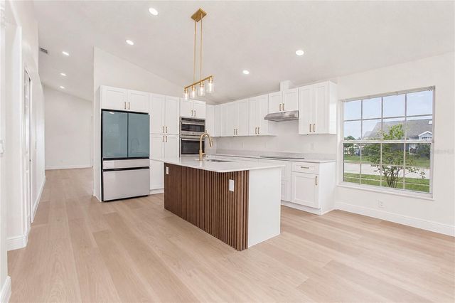 2039 SHANNON LAKES BOULEVARD, Kissimmee, FL 34743