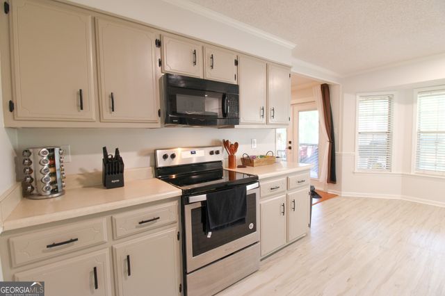 2821 Clayton Drive, Valdosta, GA 31602