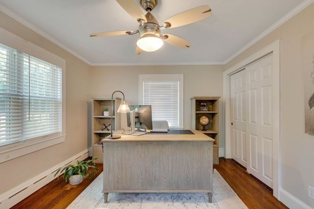 70 Berwick Pl, Norwood, MA 02062