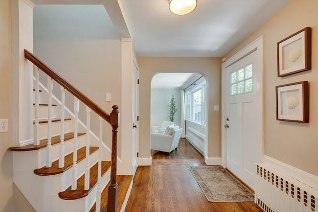 70 Berwick Pl, Norwood, MA 02062