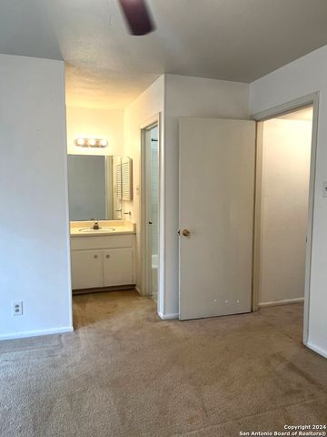 11015 Mount Boracho Dr Apt C, San Antonio, TX 78213