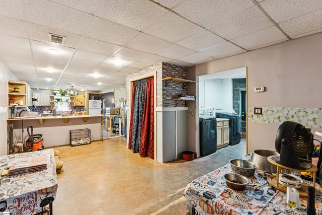 1055 Little Mountain Road, Wellford, SC 29385