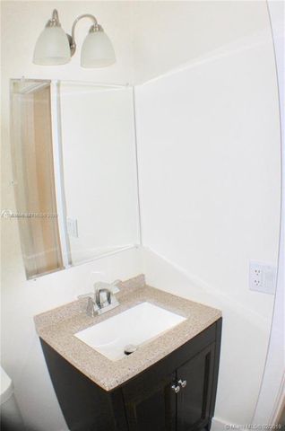 719 SW 7th Street 2, Hallandale Beach, FL 33009