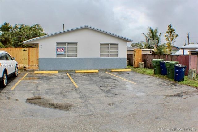 719 SW 7th Street 2, Hallandale Beach, FL 33009