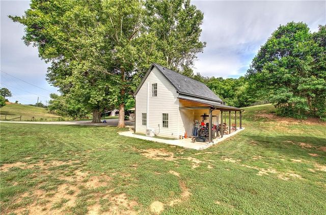182 Henry Mack Hill Road, Rydal, GA 30171
