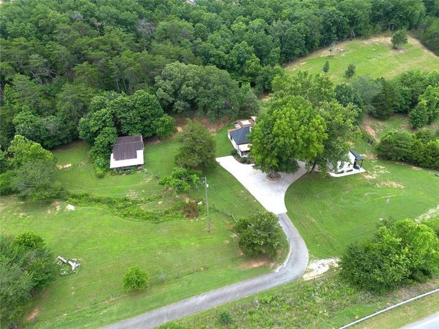 182 Henry Mack Hill Road, Rydal, GA 30171