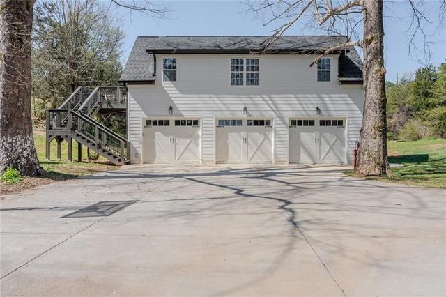 182 Henry Mack Hill Road, Rydal, GA 30171