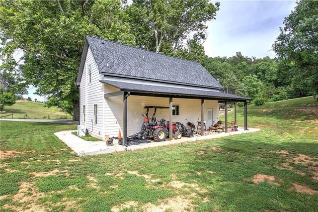 182 Henry Mack Hill Road, Rydal, GA 30171