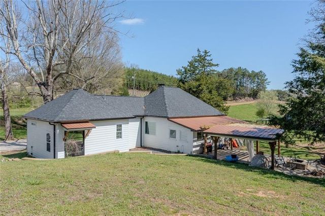 182 Henry Mack Hill Road, Rydal, GA 30171