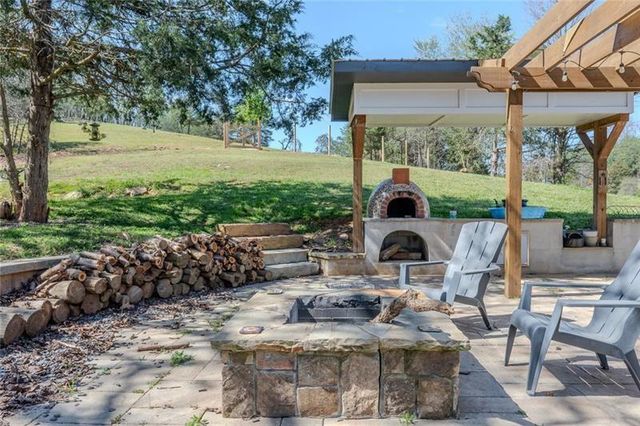 182 Henry Mack Hill Road, Rydal, GA 30171
