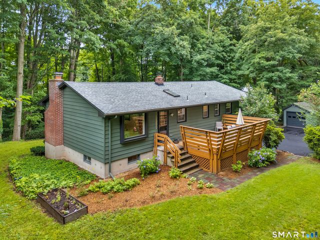 844 Middletown Avenue, North Haven, CT 06473