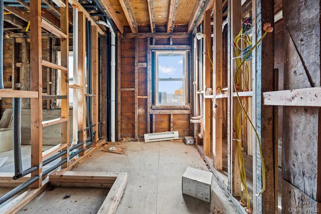 162 Old Mamaroneck Road, White Plains, NY 10605