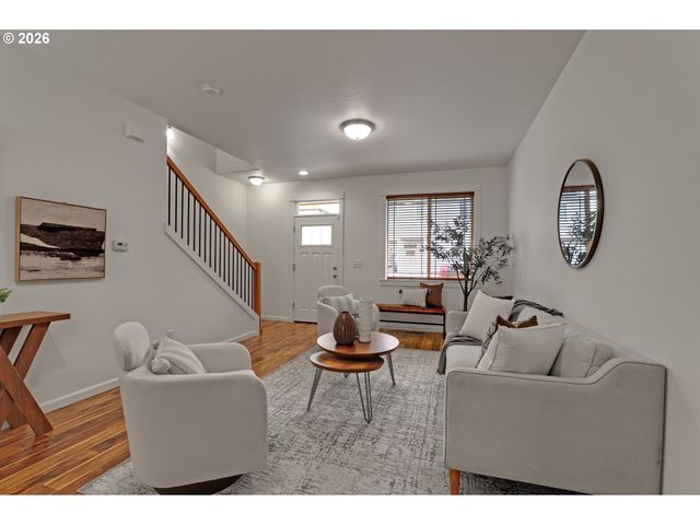 3853 Se 181ST Pl, Portland, OR 97236