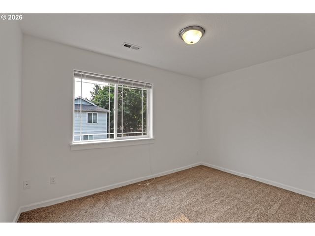 3853 Se 181ST Pl, Portland, OR 97236