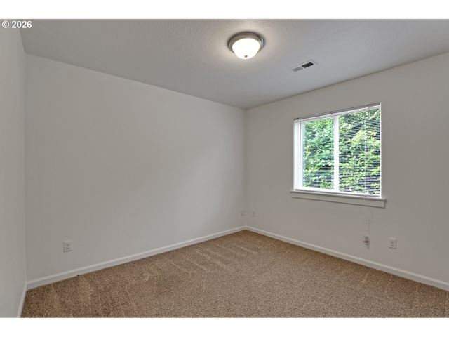 3853 Se 181ST Pl, Portland, OR 97236