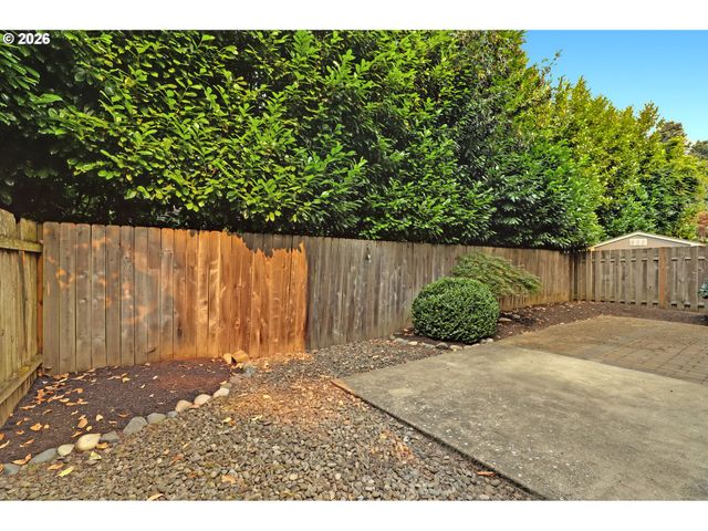 3853 Se 181ST Pl, Portland, OR 97236