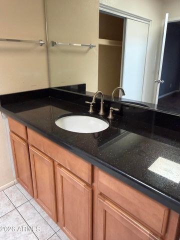 850 S RIVER Drive 1082, Tempe, AZ 85281