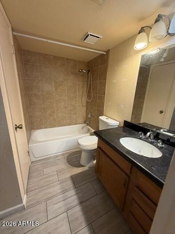 850 S RIVER Drive 1082, Tempe, AZ 85281