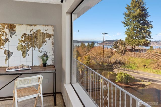 7916 19th St W, Tacoma, WA 98466