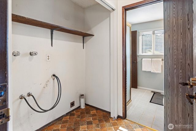 7916 19th St W, Tacoma, WA 98466