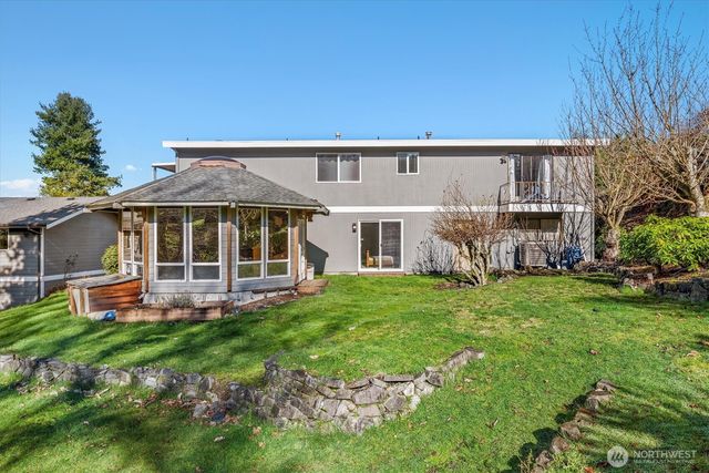 7916 19th St W, Tacoma, WA 98466