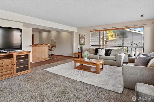 7916 19th St W, Tacoma, WA 98466