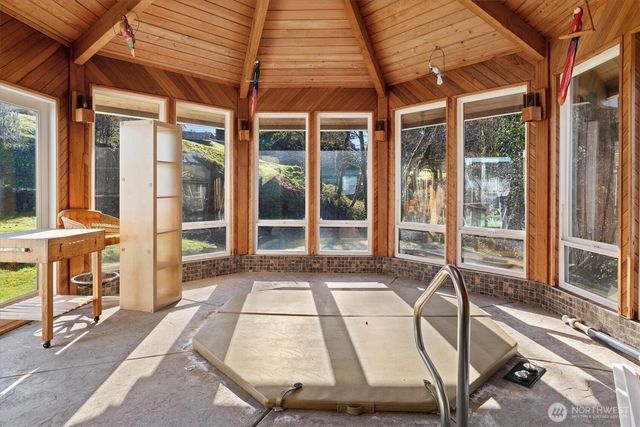 7916 19th St W, Tacoma, WA 98466