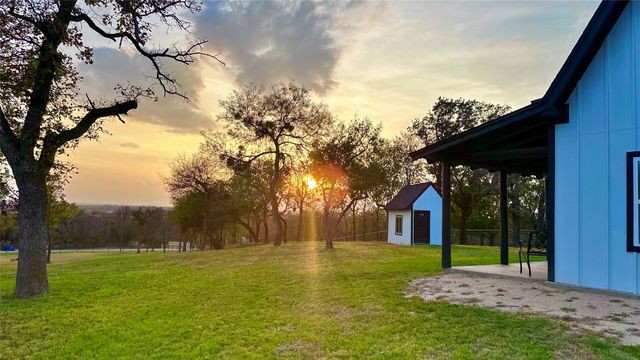 400 Timber Wild Drive, Weatherford, TX 76087