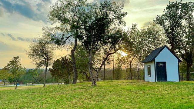 400 Timber Wild Drive, Weatherford, TX 76087