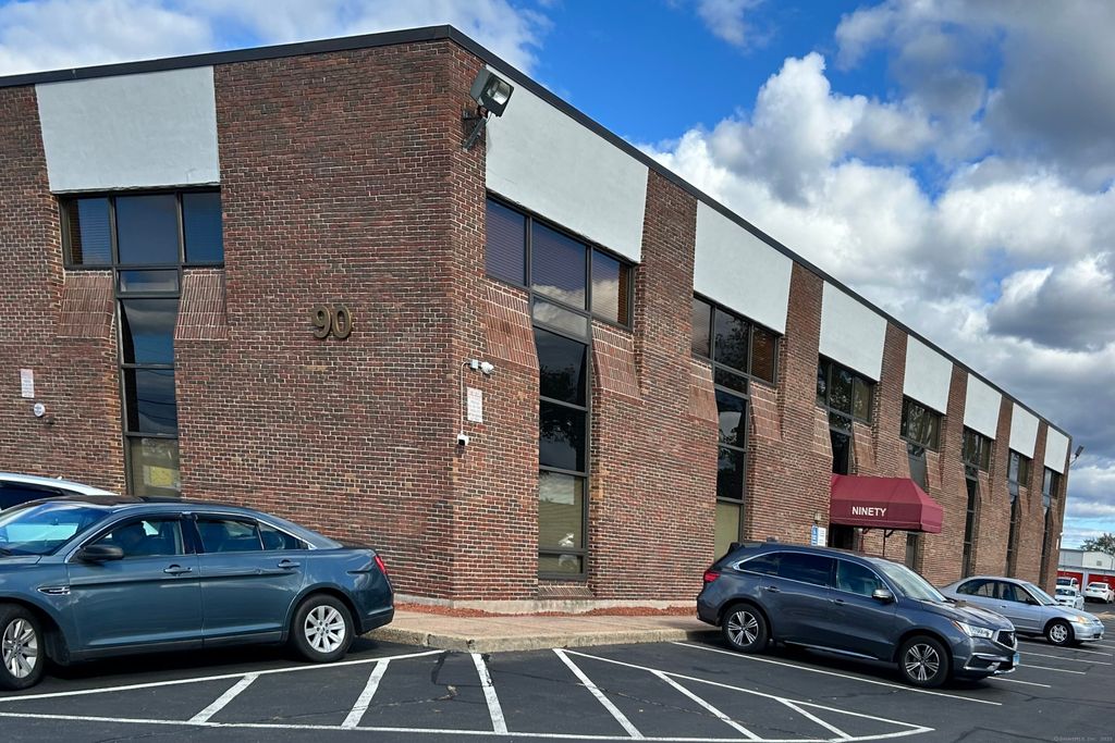 90 Brainard Road 104, Hartford, CT 06114