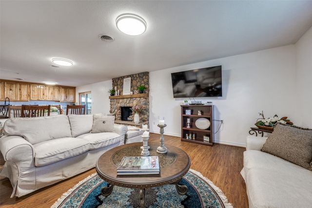 1406 Jackson Street, Bowie, TX 76230