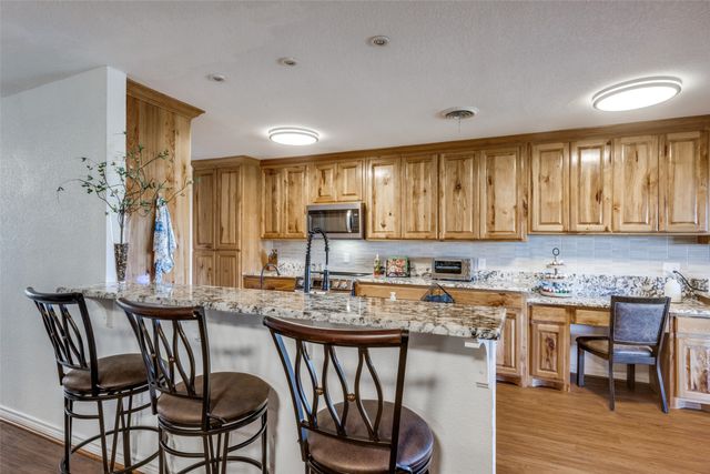 1406 Jackson Street, Bowie, TX 76230