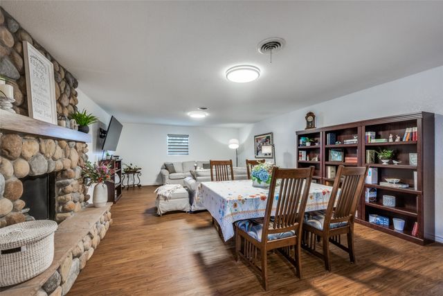 1406 Jackson Street, Bowie, TX 76230