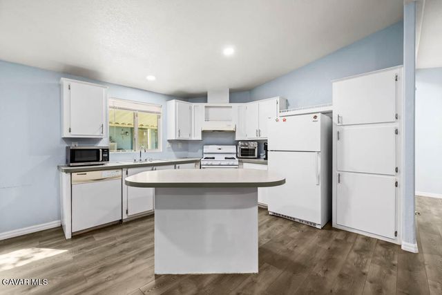 45465 25th Street Spc 180, Lancaster, CA 93535