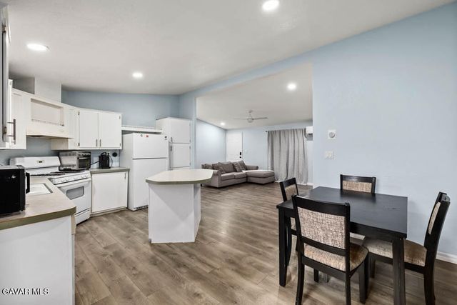 45465 25th Street Spc 180, Lancaster, CA 93535