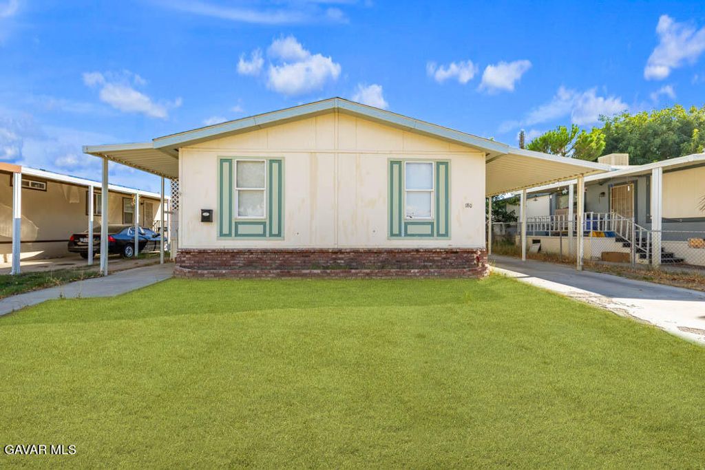 45465 25th Street Spc 180, Lancaster, CA 93535