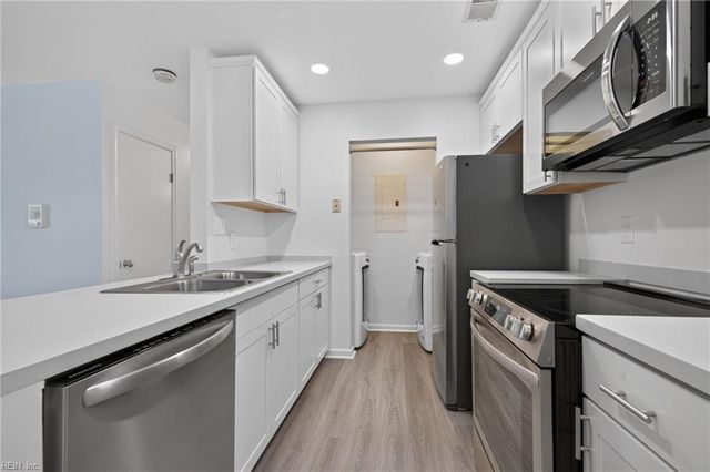 709 Rapidan River Ct Apt D, Chesapeake, VA 23320